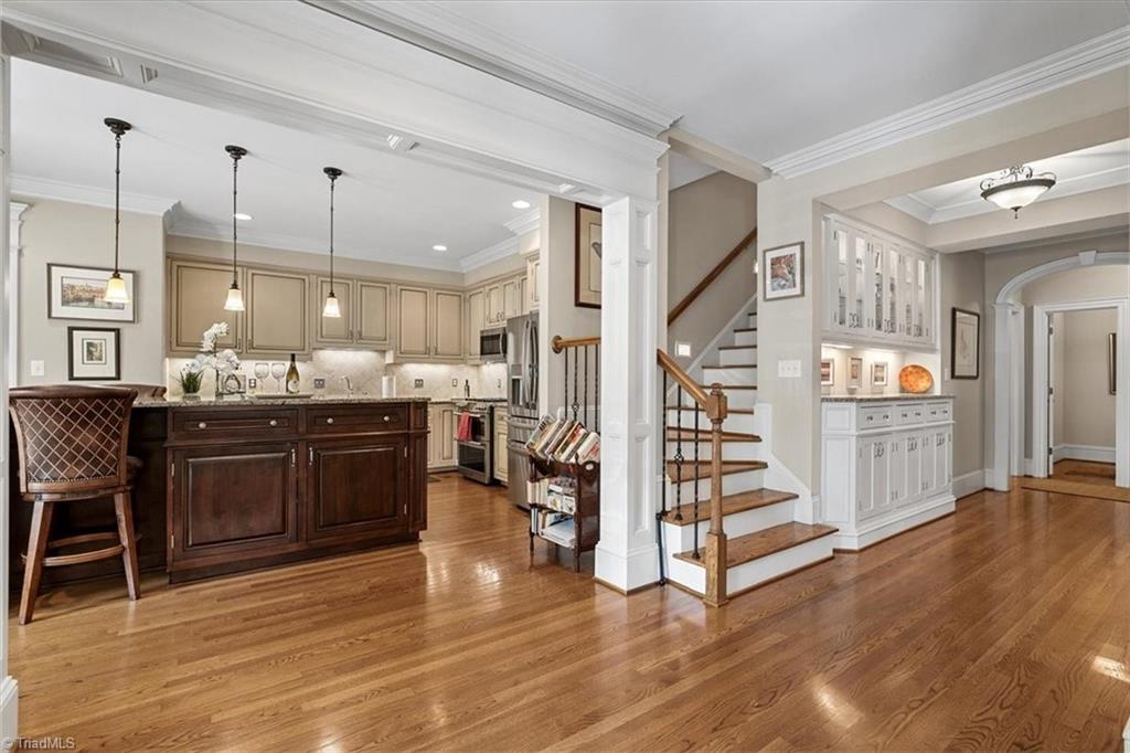 property viewer photo 8