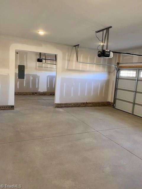 main property photo 11