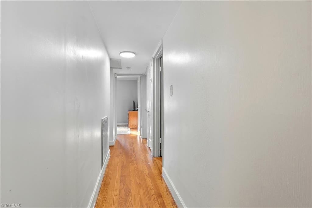 property viewer photo 12