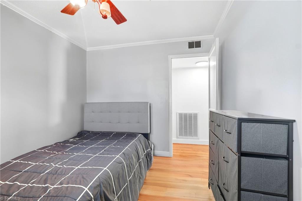 property viewer photo 15