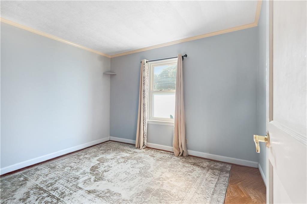 property viewer photo 18
