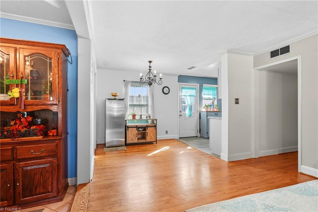 property viewer photo 2