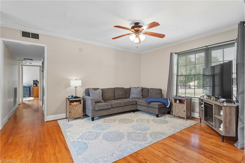 property viewer photo 4