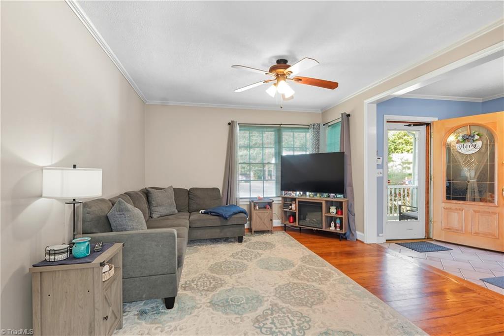 property viewer photo 5