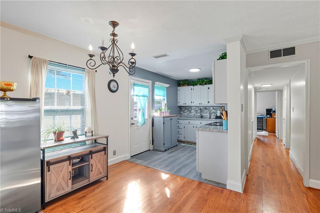 property viewer photo 7