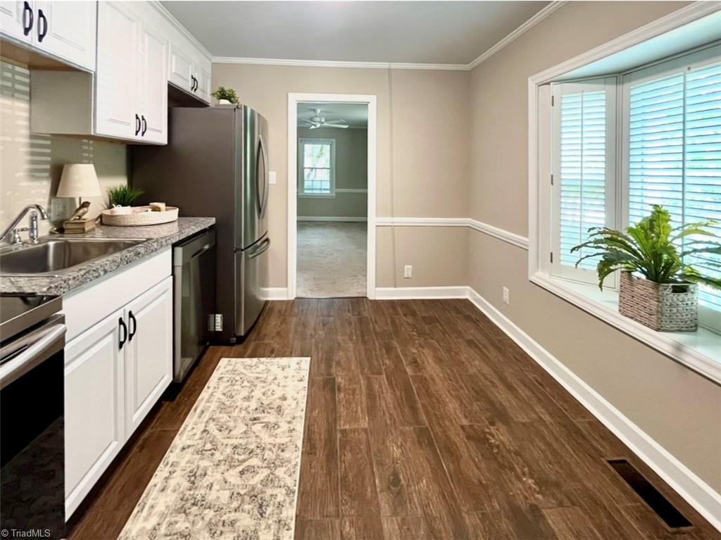 property viewer photo 9
