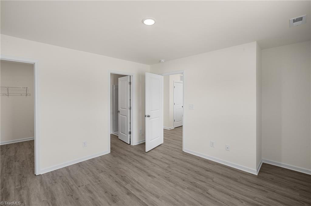 property viewer photo 15