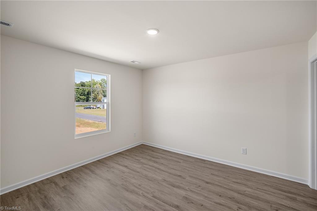 property viewer photo 17