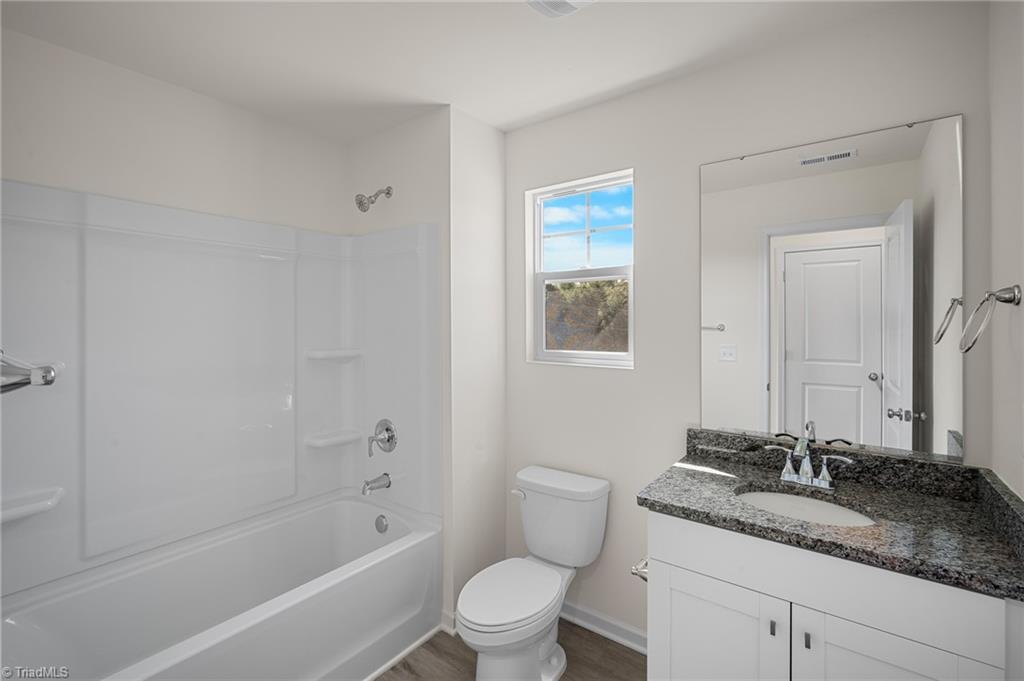 property viewer photo 20