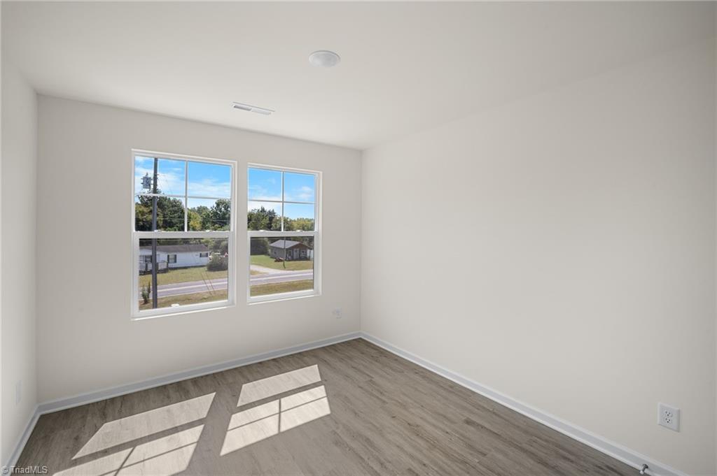 property viewer photo 22