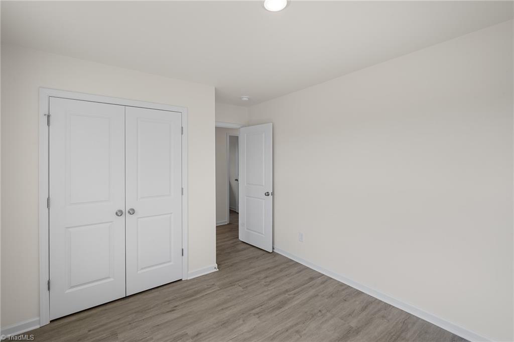 property viewer photo 23