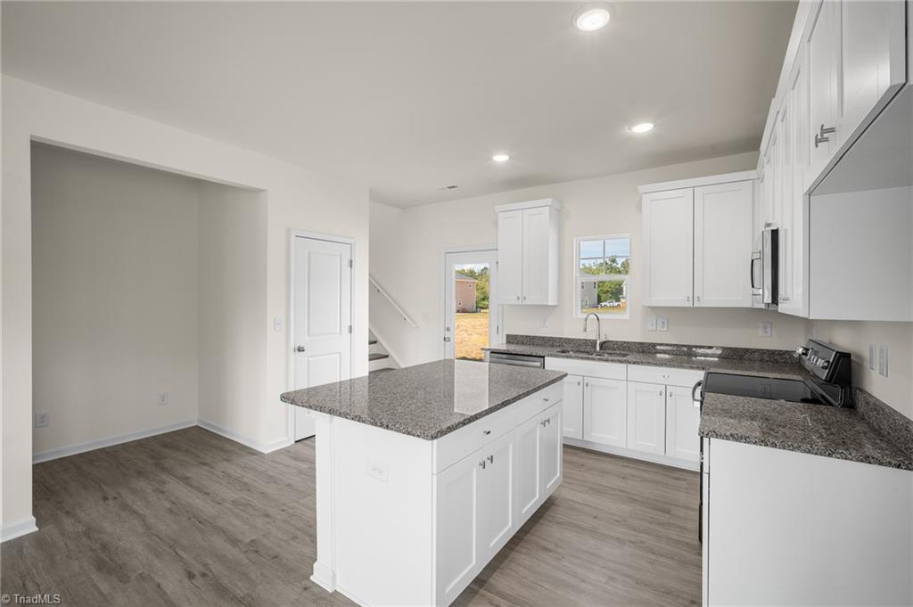 property viewer photo 8