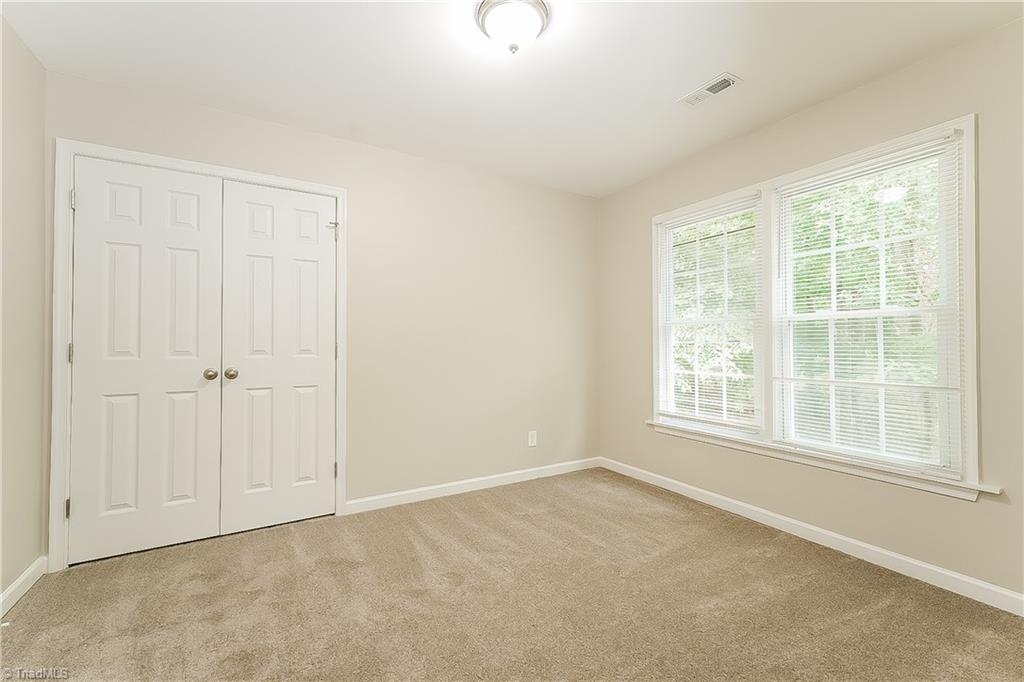 property viewer photo 12