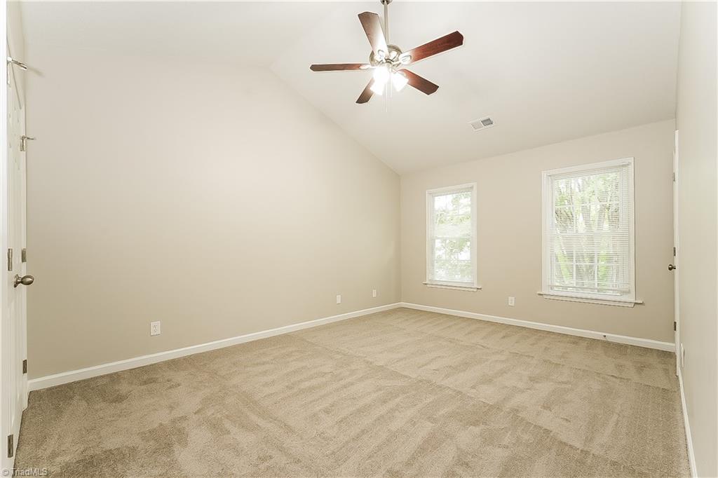 property viewer photo 6