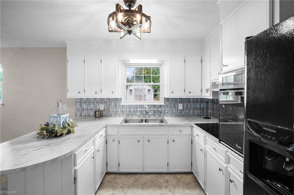 property viewer photo 9