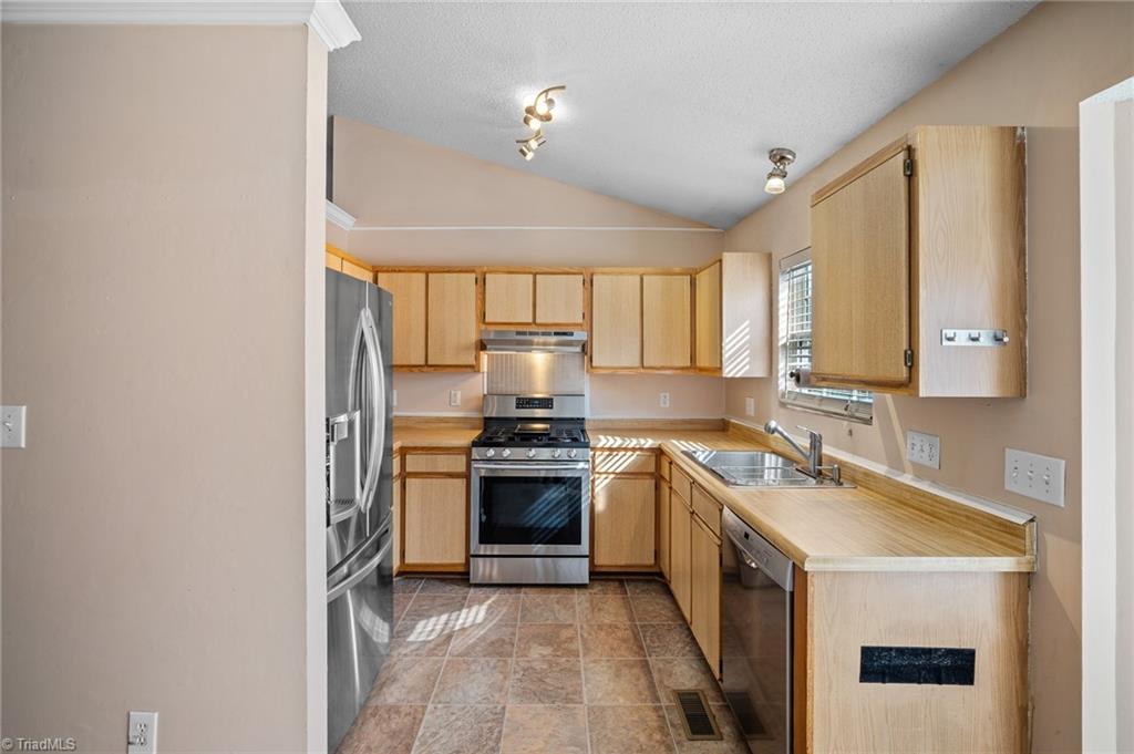 property viewer photo 6