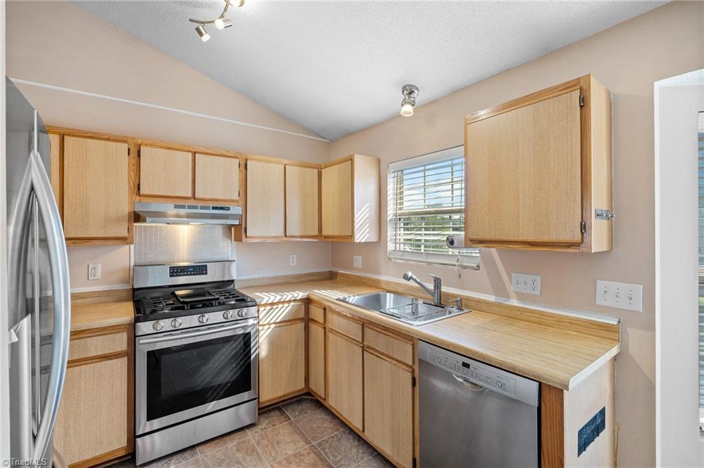 property viewer photo 7