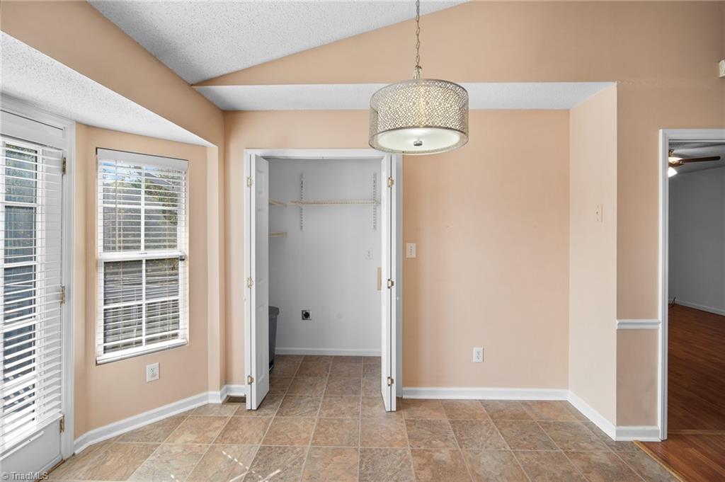 property viewer photo 8