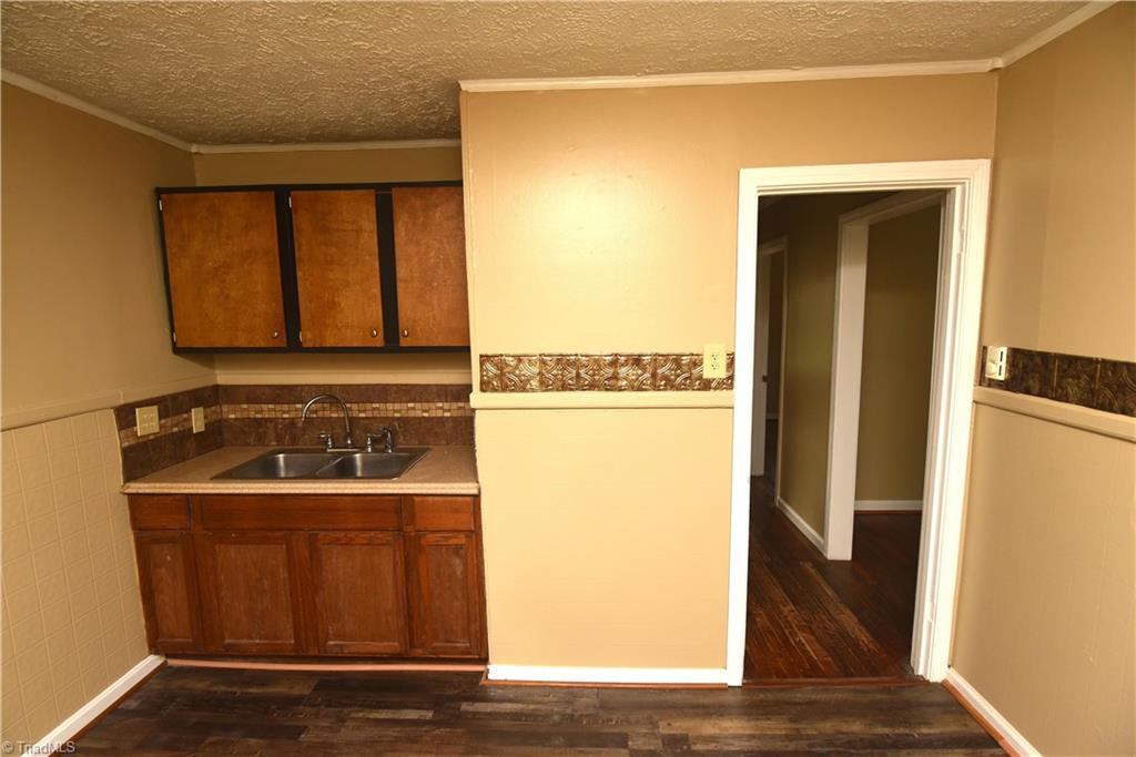 property viewer photo 12