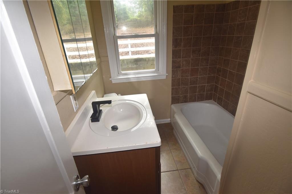 property viewer photo 13