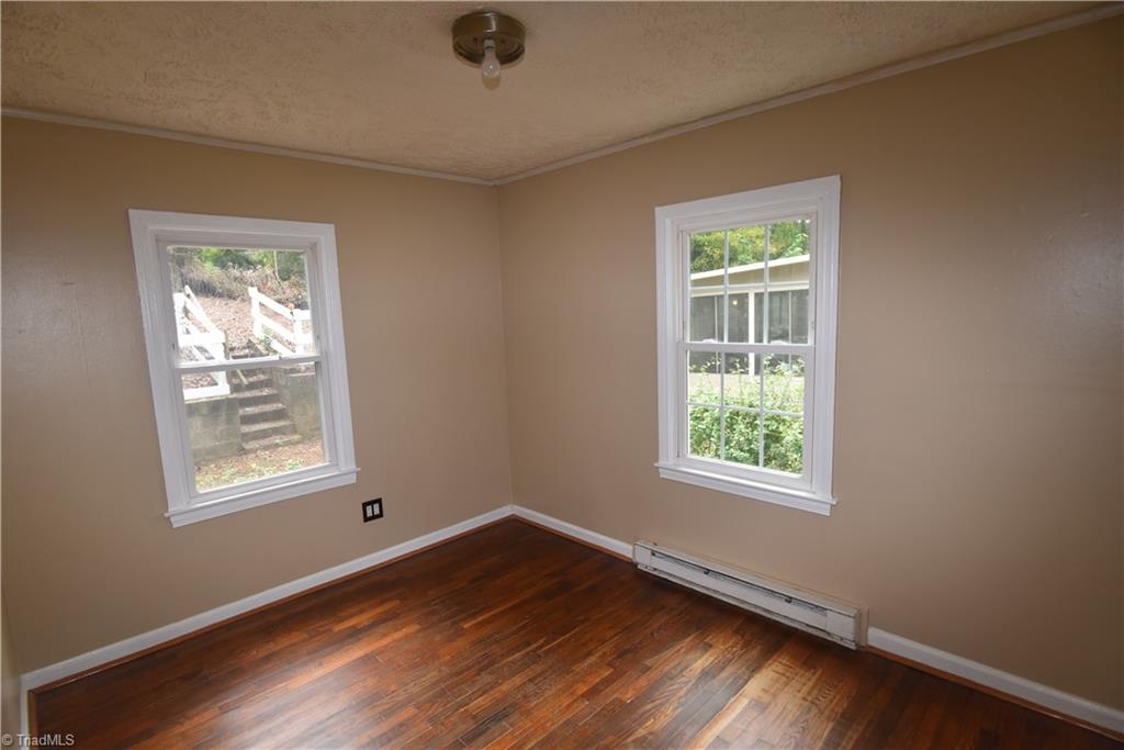 property viewer photo 18