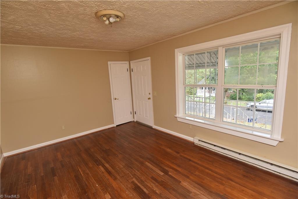 property viewer photo 9