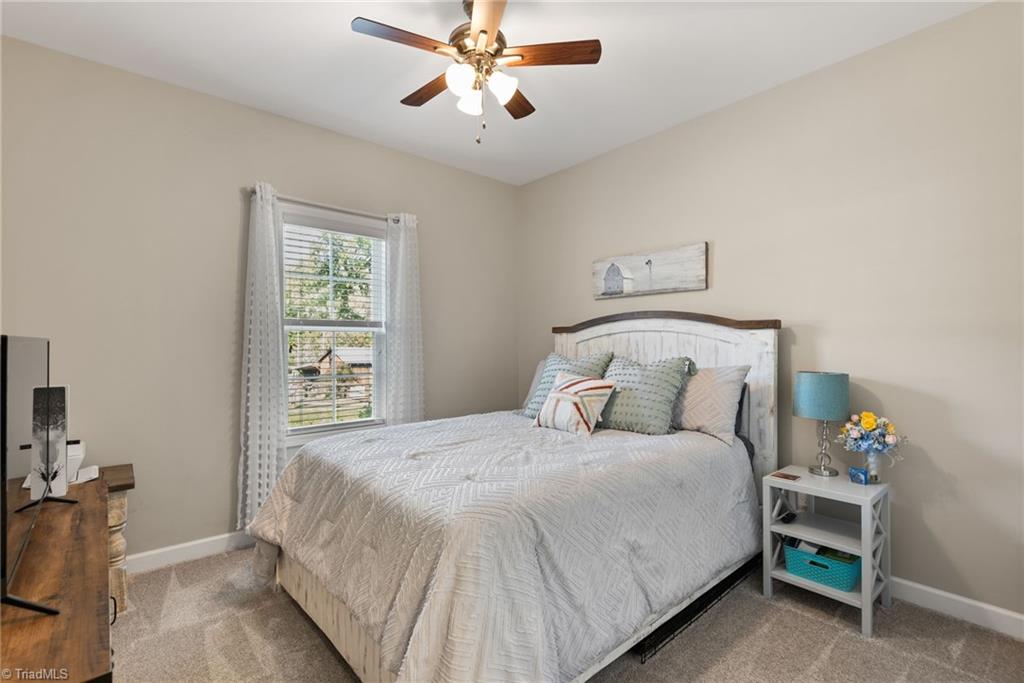 property viewer photo 11