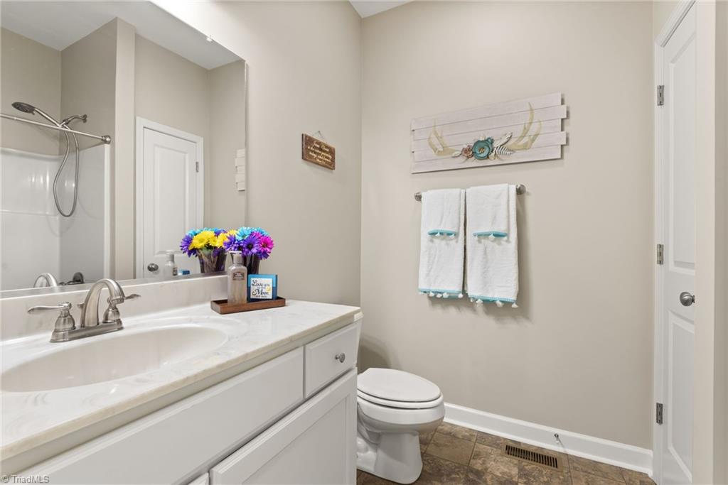 property viewer photo 12