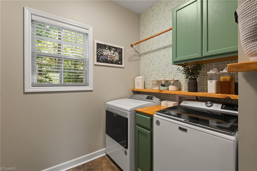 property viewer photo 15