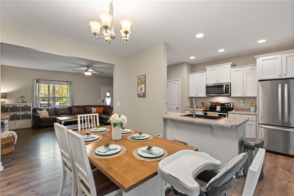 property viewer photo 4