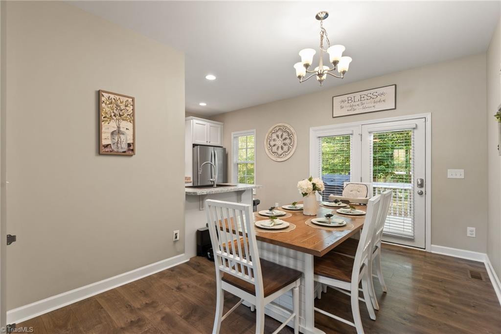 property viewer photo 5