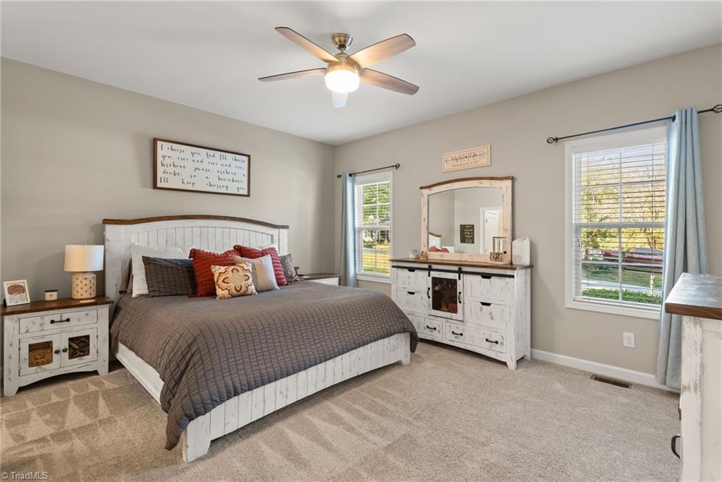 property viewer photo 8