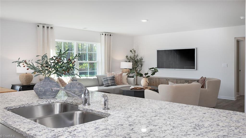 property viewer photo 10