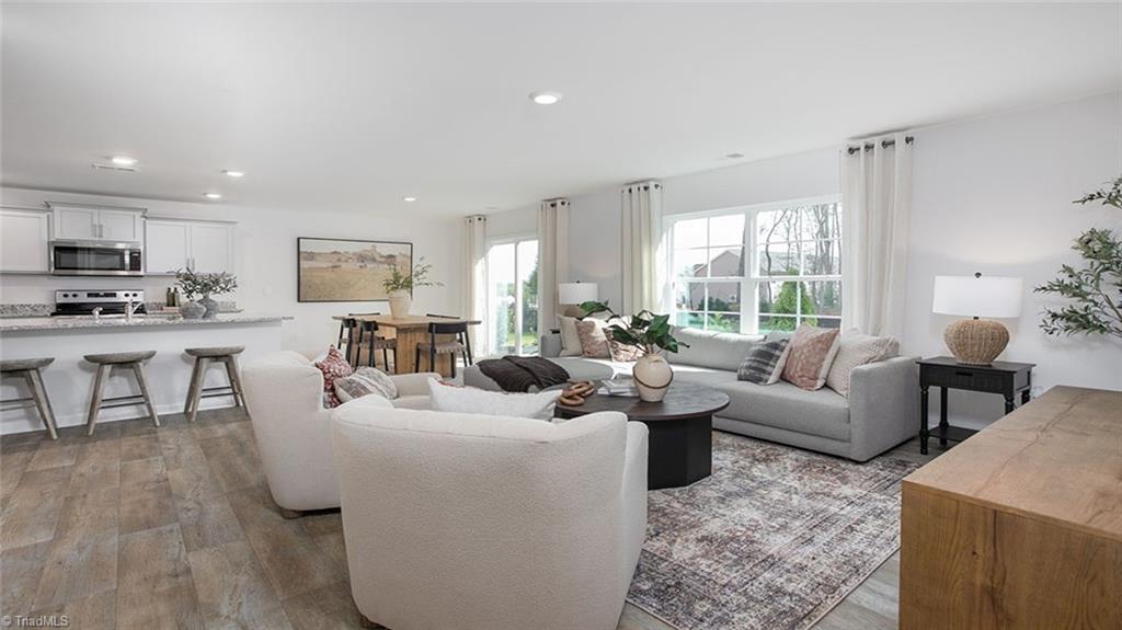 property viewer photo 15