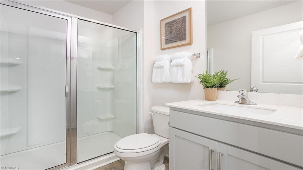 property viewer photo 18