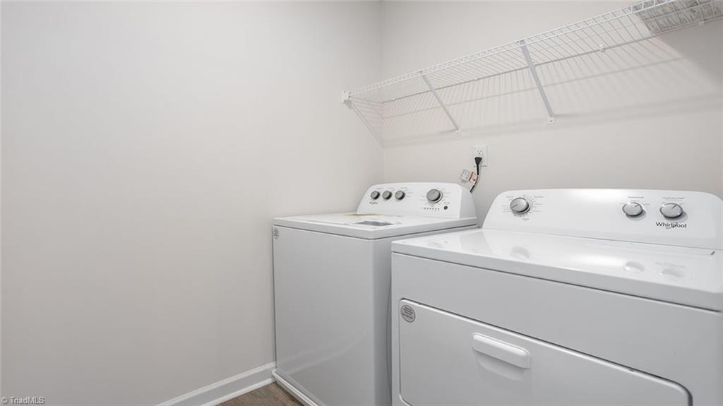 property viewer photo 37