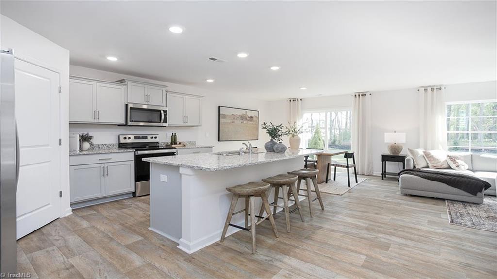property viewer photo 7