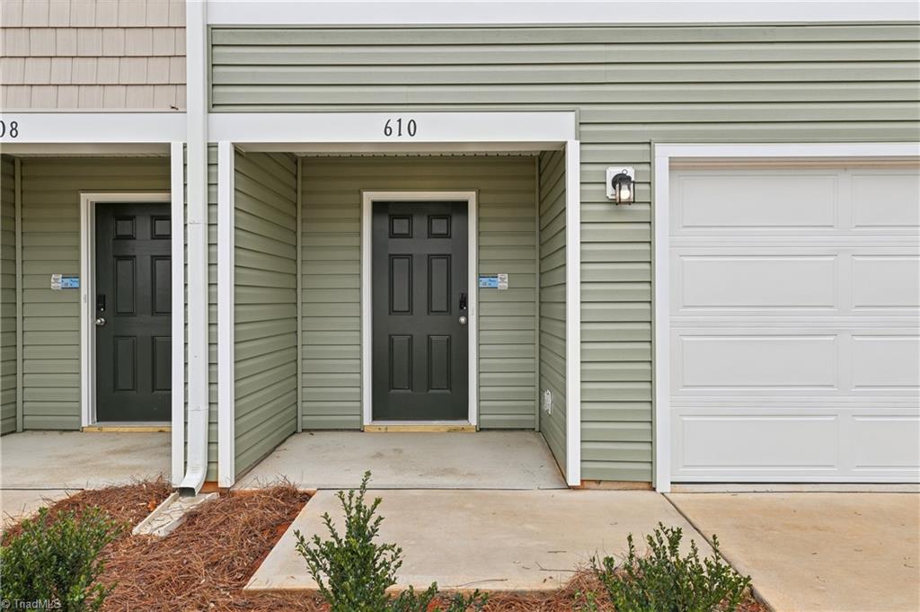 property viewer photo 8