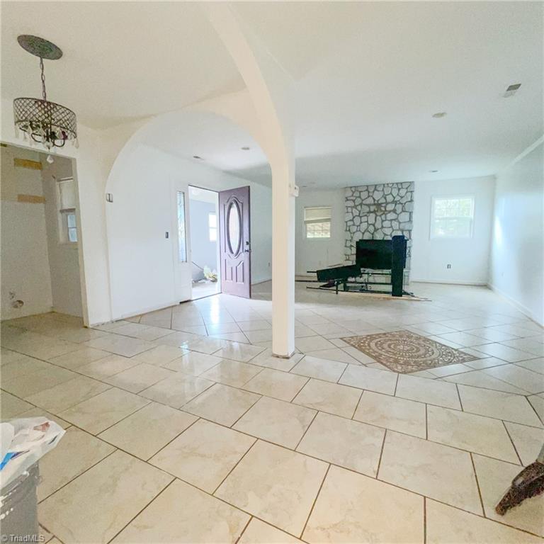 property viewer photo 16