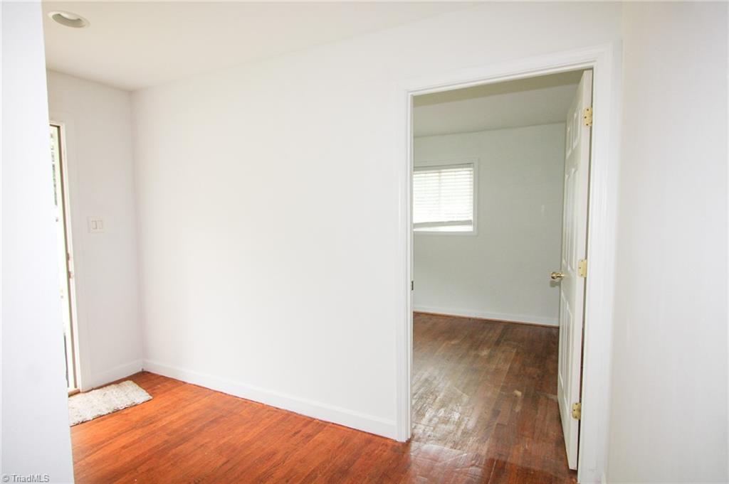 property viewer photo 4