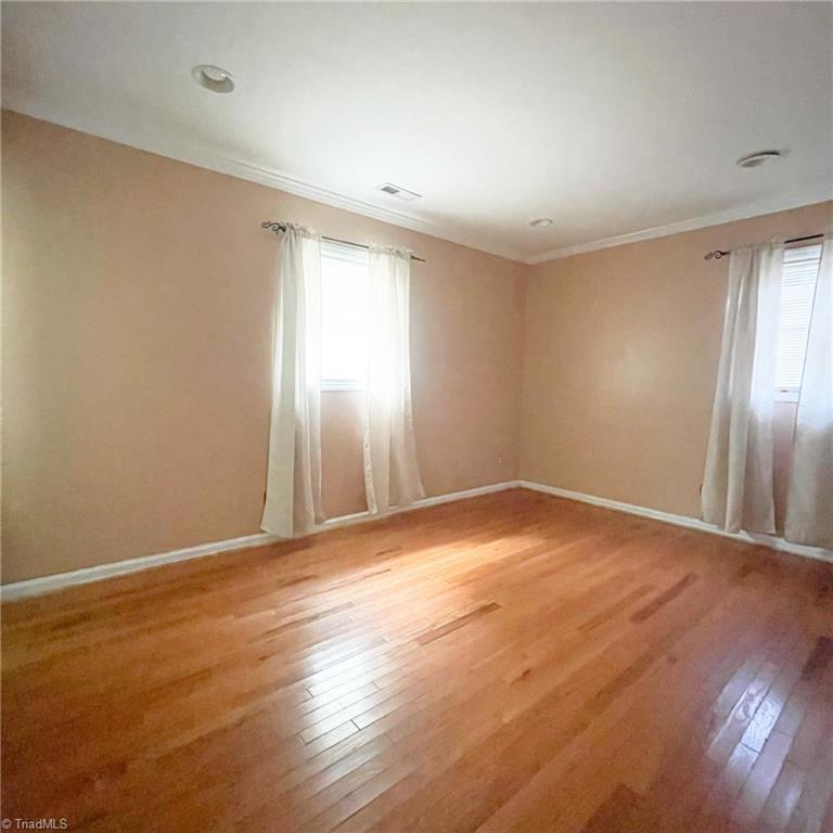 property viewer photo 5