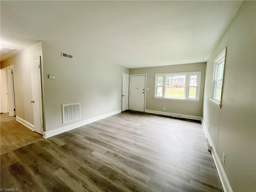 property viewer photo 2