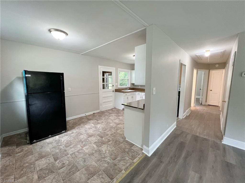 property viewer photo 3