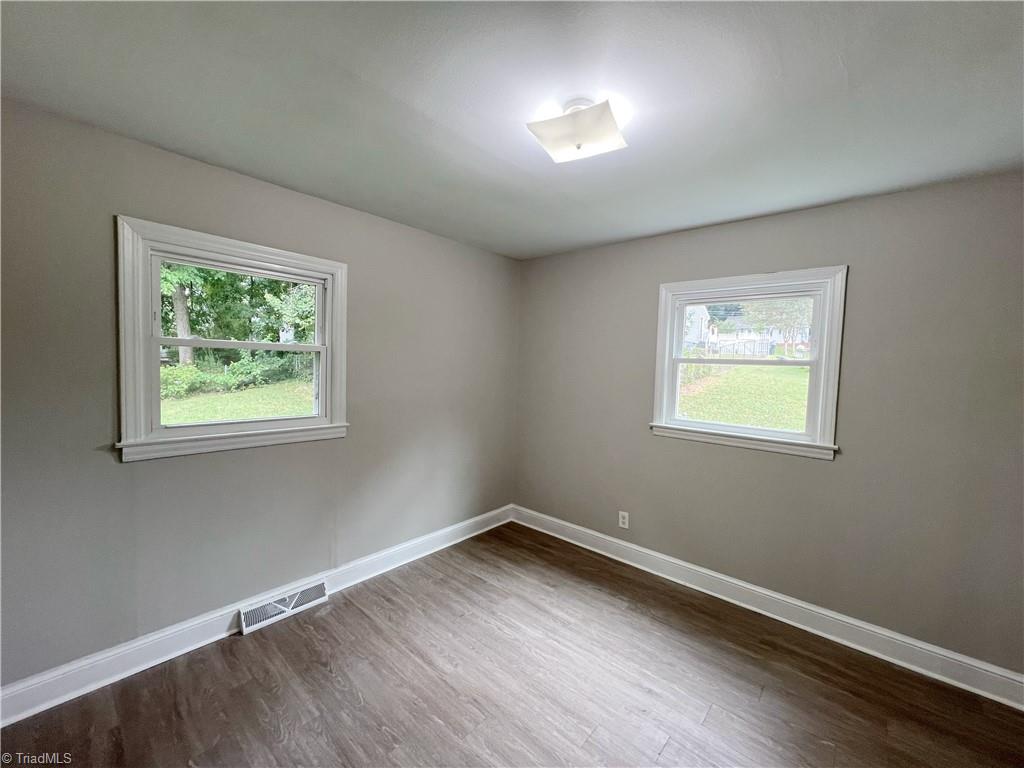 property viewer photo 6