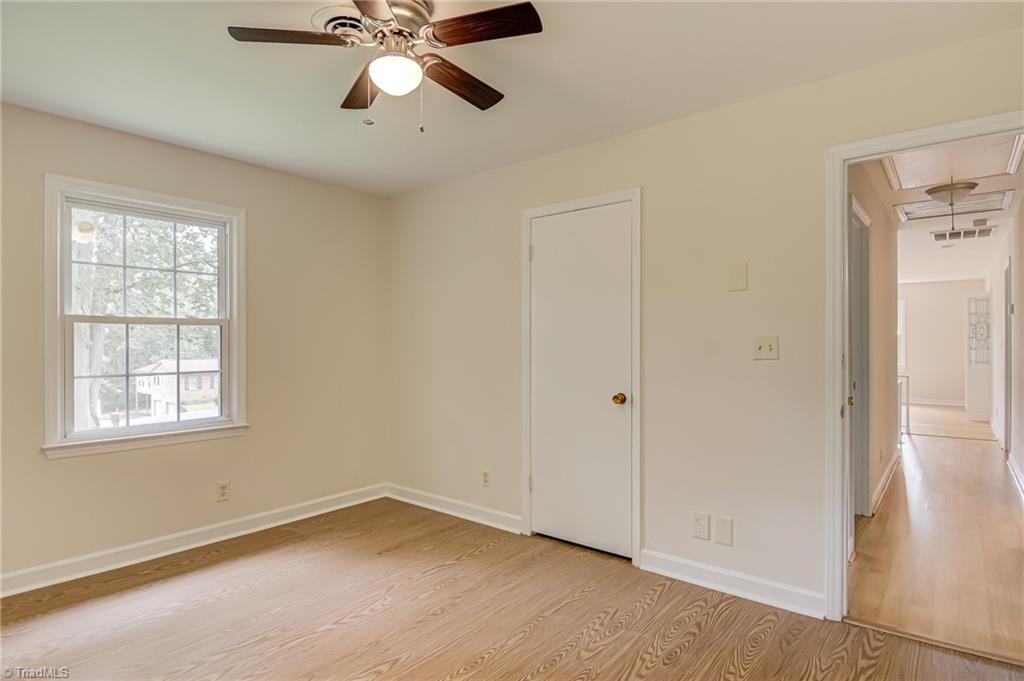 property viewer photo 20