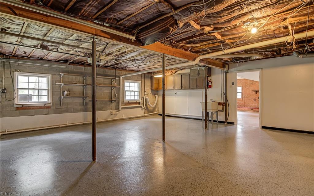 property viewer photo 29
