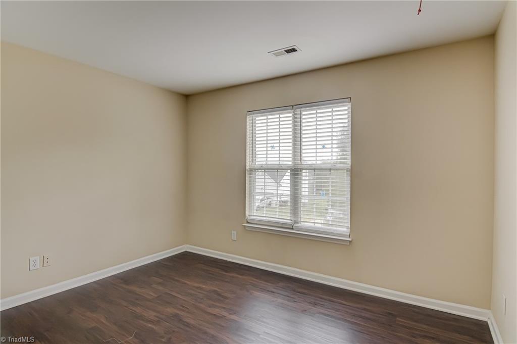 property viewer photo 19