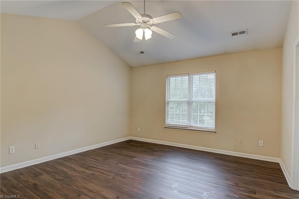 property viewer photo 22