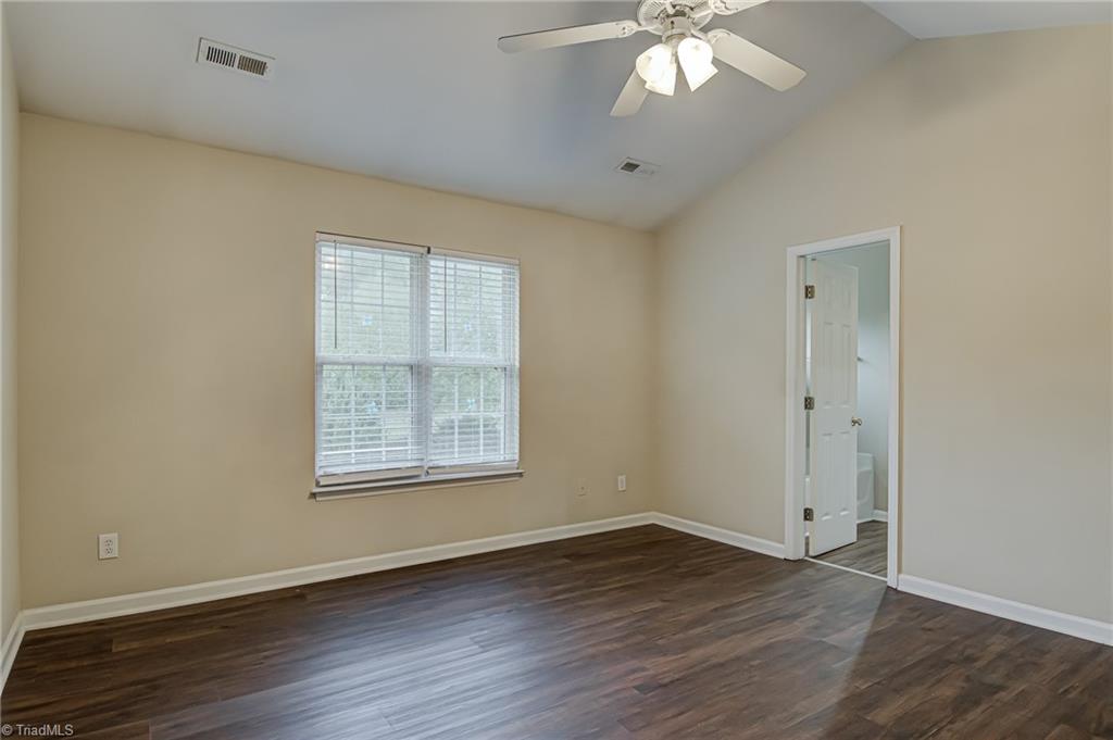 property viewer photo 23