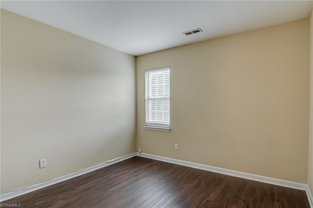 property viewer photo 26